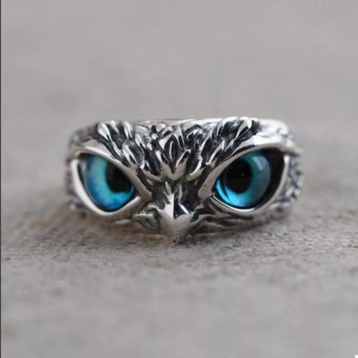 Blue Owl Eyes Silver Plated Ring